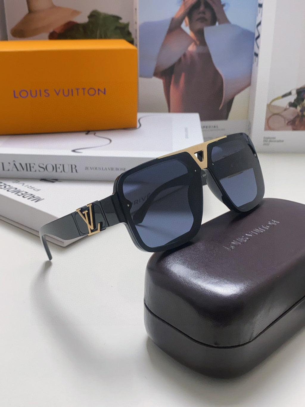 EVIDENCE SUNGLASSES 574719 IN BLACK ACETATE