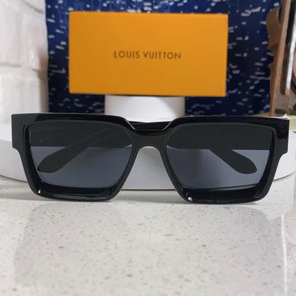 RECTANGLE SUNGLASSES 575849 BLACK IN ACETATE
