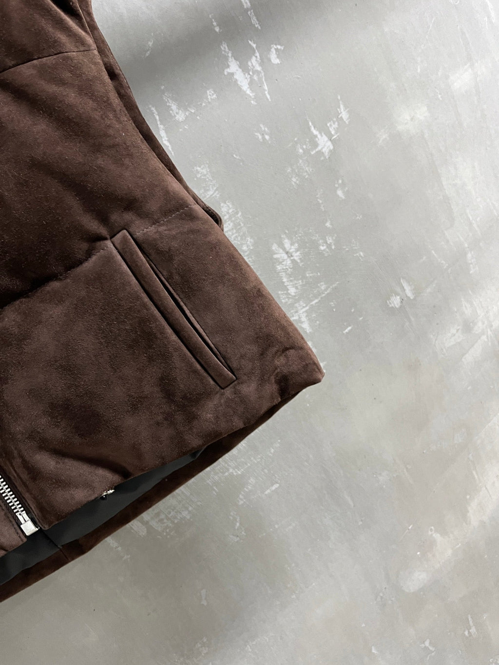 PRADA 25S SUEDE DOWN VEST 384