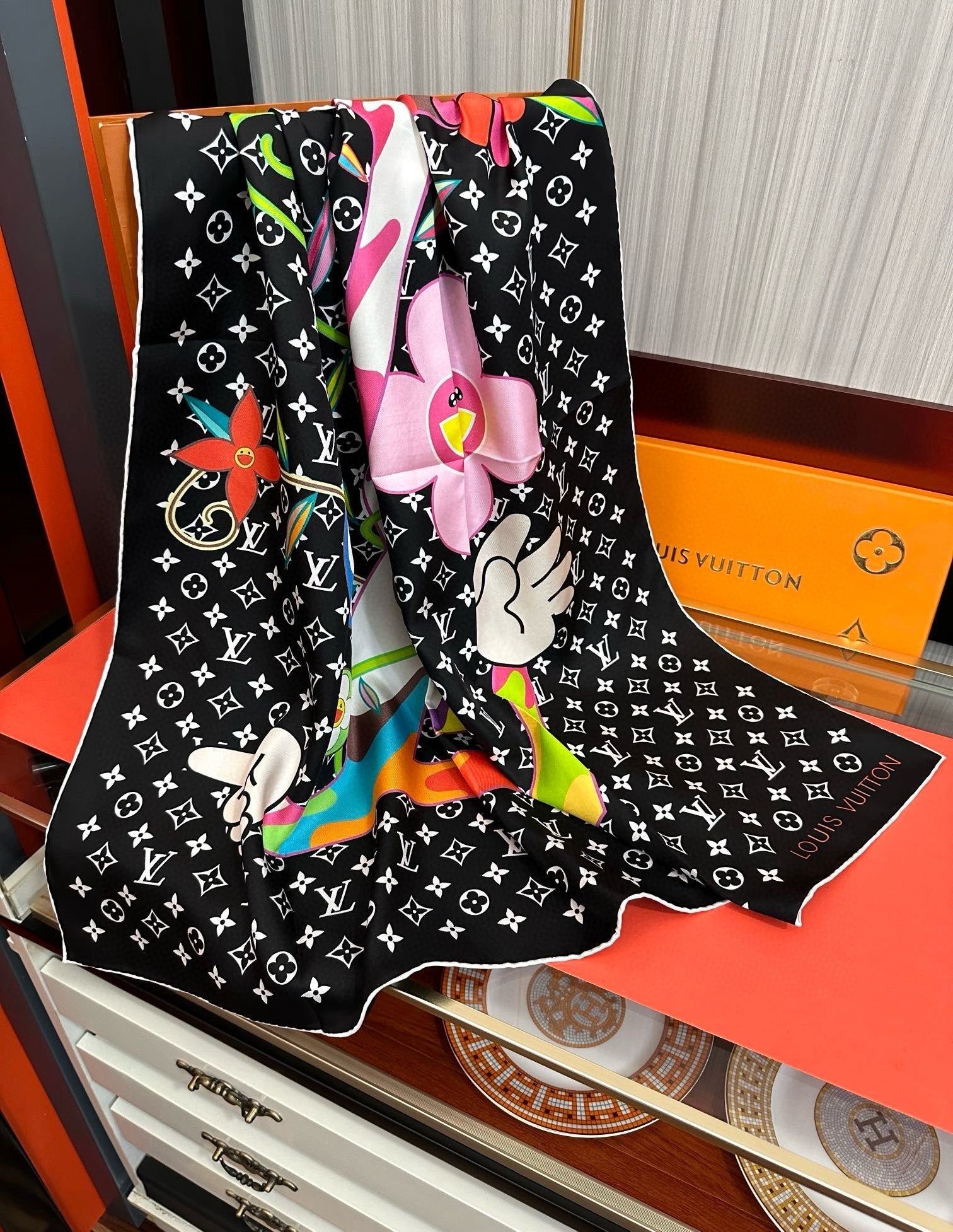 LV SCARF 90 CM IN SILK 10