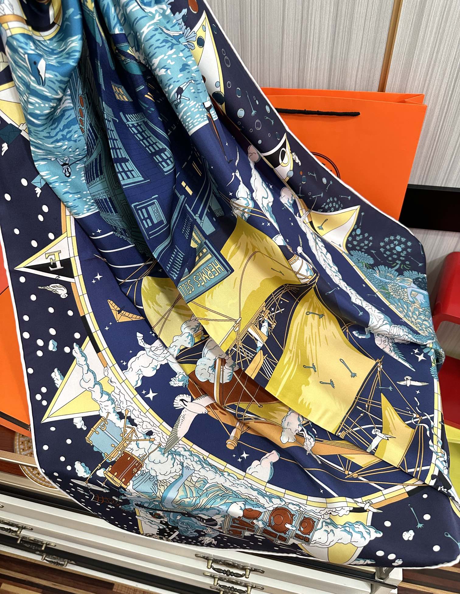 HERMES 25S SCARF 90 IN SILK 730531