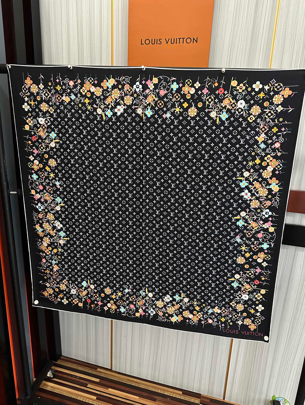 LV SCARF 90 CM IN SILK 730541