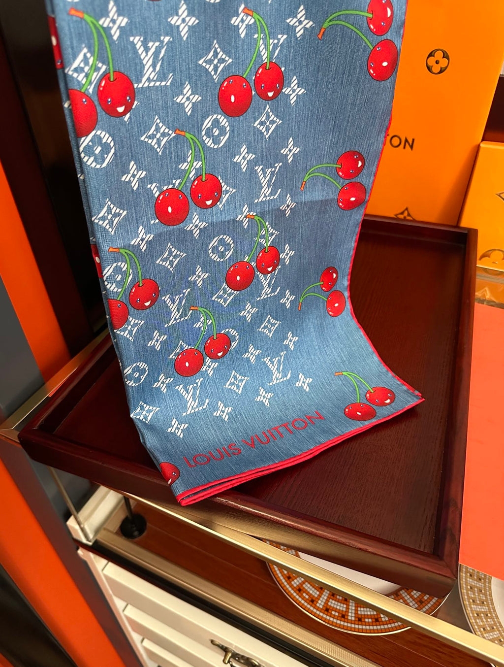 LV SCARF 90 CM IN SILK 04
