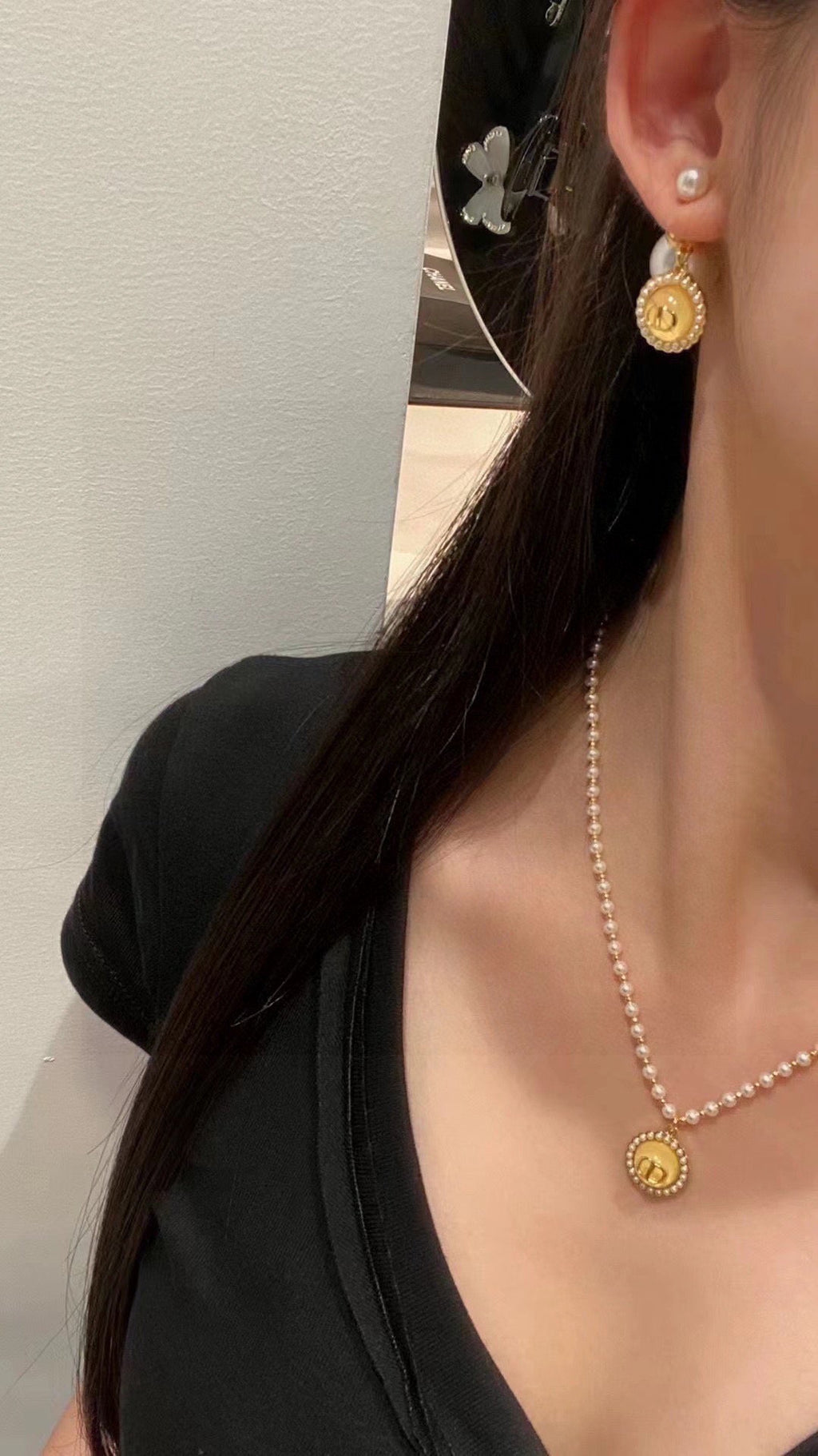 CD 26S DOUBLE PEARL MEDALLION LOGO DROP EARRINGS IN GOLD METAL