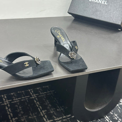 CHANEL 26S HIGH-HEEL THONG SANDALS IN BLACK SUEDE WITH FLOWER DETAIL