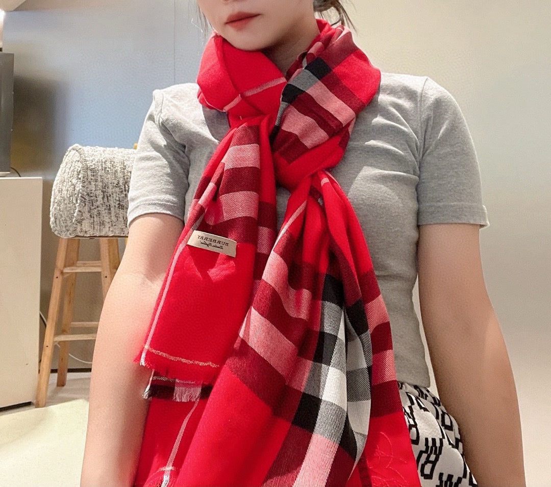 BURBERRY 26S SCARF 200CM IN CASHMERE 215175
