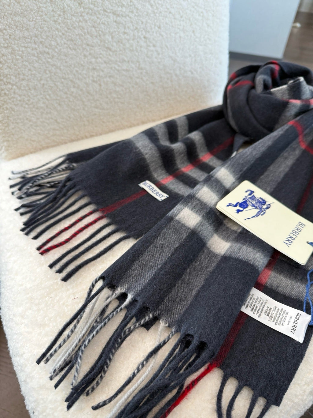 BURBERRY 26S SCARF 180CM IN CASHMERE 299992