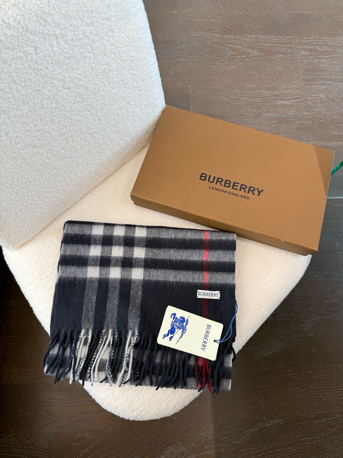 BURBERRY 26S SCARF 180CM IN CASHMERE 299992