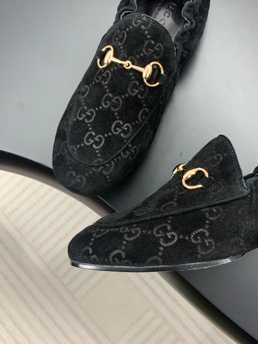 GUCCI 26S LOAFERS IN BLACK SUEDE