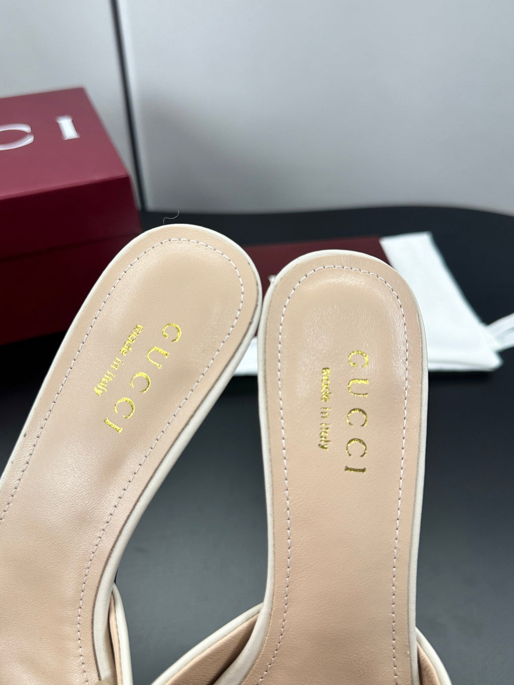 GUCCI 26S HIGH-HEELED SANDALS 50 MM IN CREAM WHITE CALFSKIN