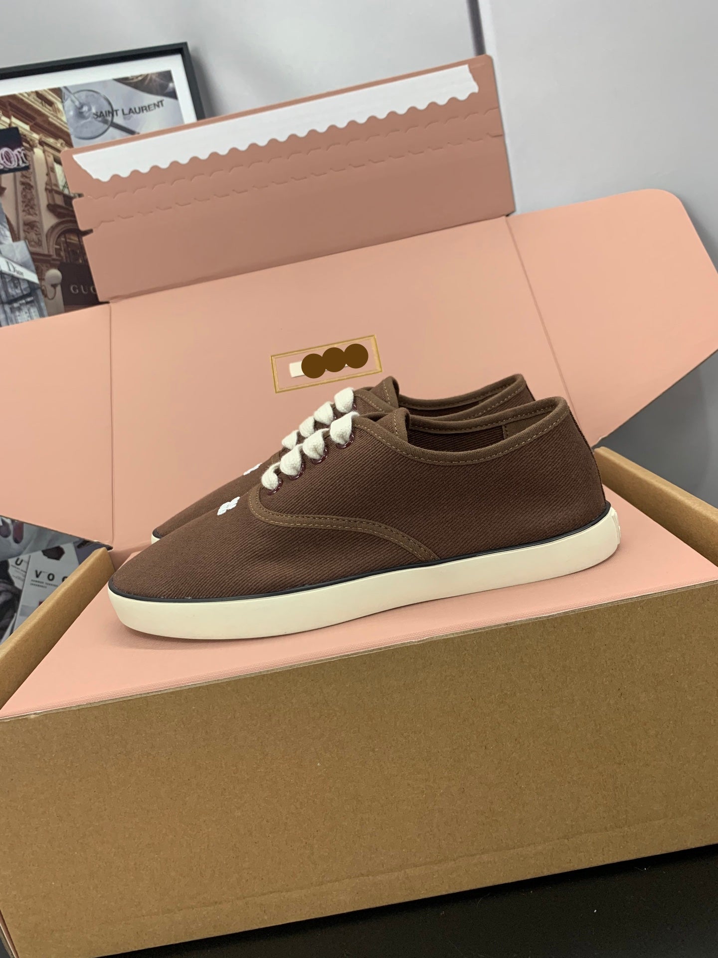 26S LACE UP SNEAKERS IN DARK BROWN CANVAS RUBBER SOLE