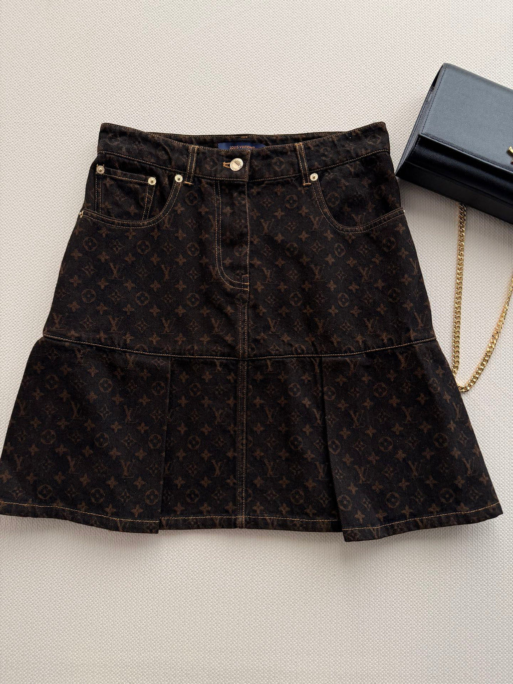 LV 26S SKIRT STYLE 239