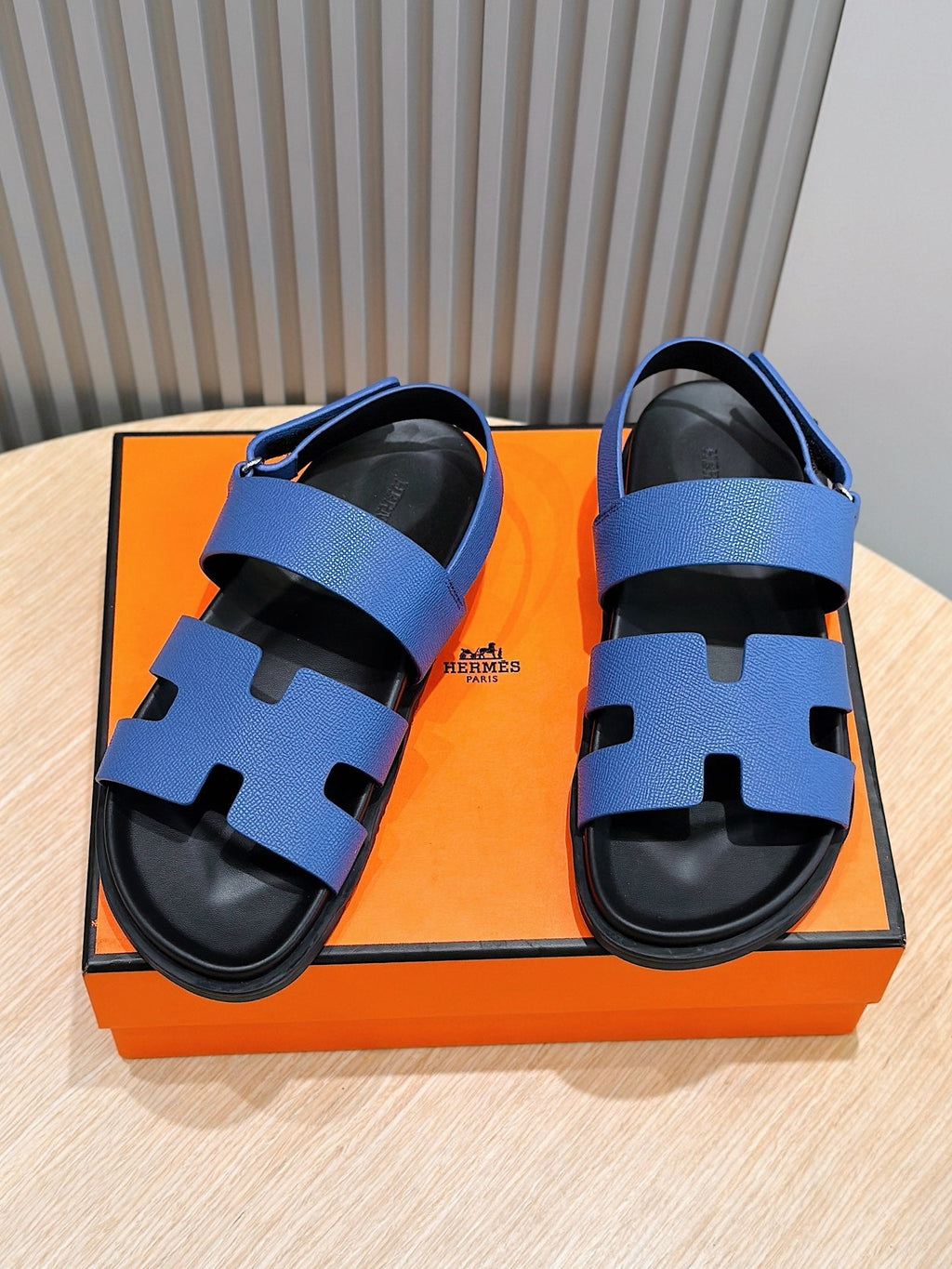 HM GENIUS SANDAL COBALT CALFSKIN