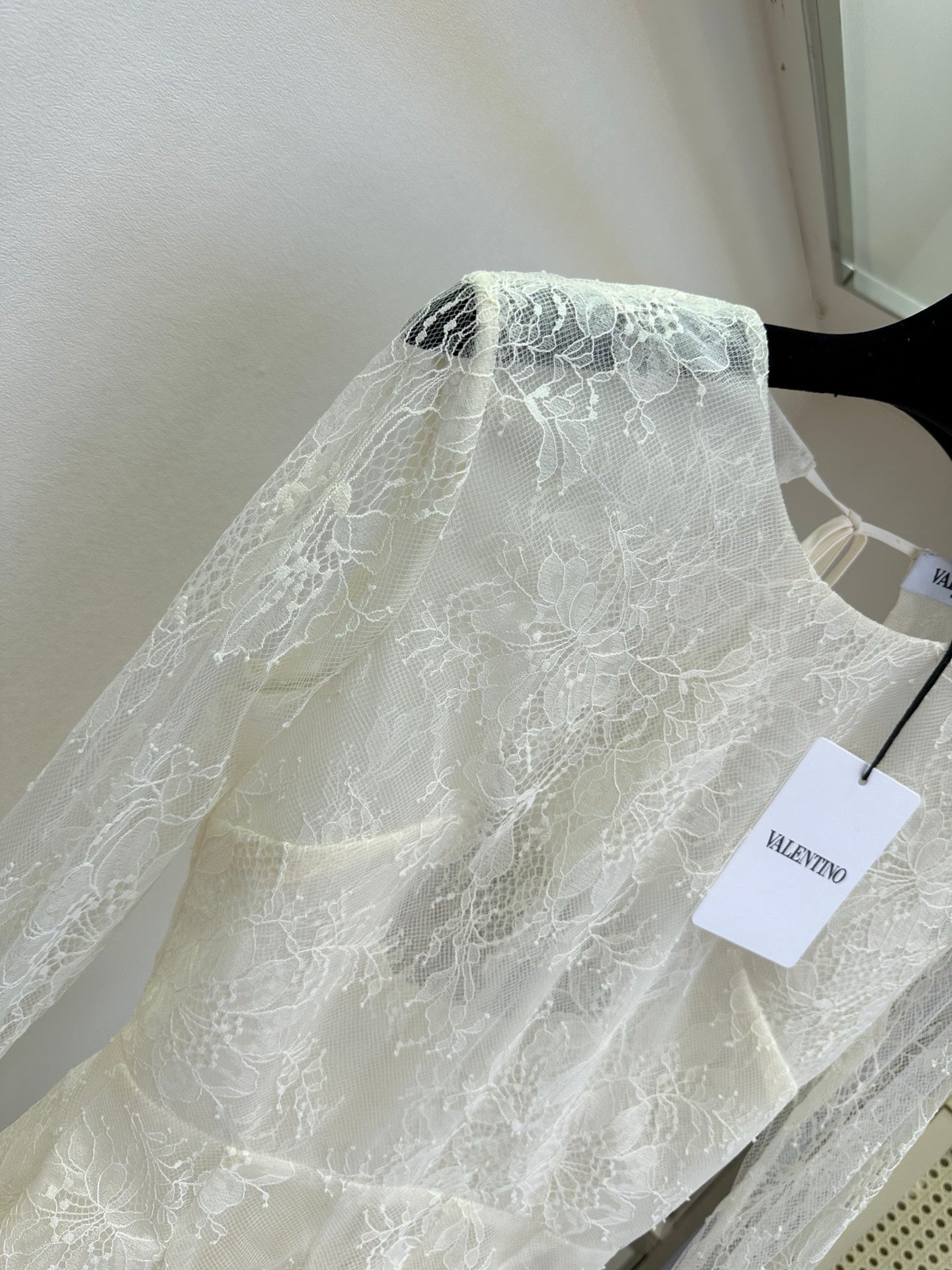 VALENTINO 26S LONG SLEEVE LACE MINI DRESS 205
