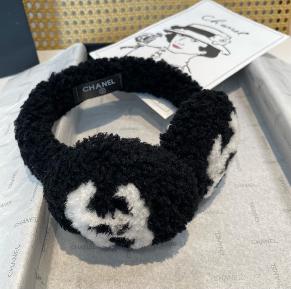 CHANEL 25S SKI EARMUFFS 877948
