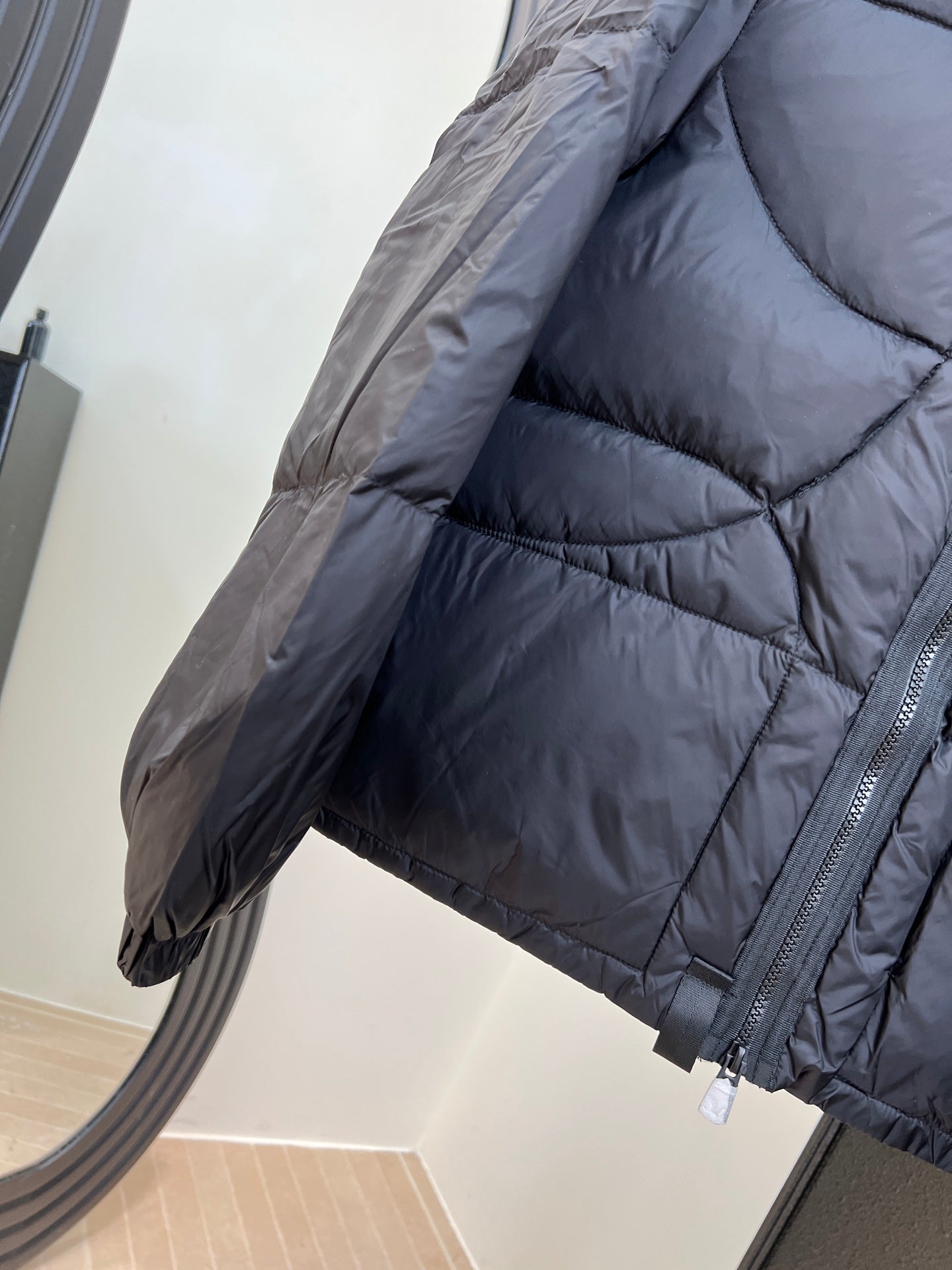 MONCLER 25S DOWN JACKET 481