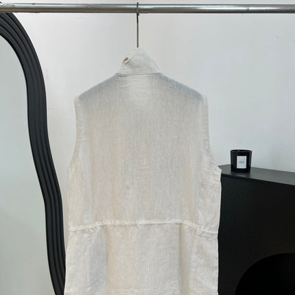 LORO PIANA 26S SLEEVELESS STAND-COLLAR VEST 899
