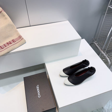 CHANEL 26S COLOR-BLOCK HIGH HEELS 45 MM IN BLACK LAMBSKIN