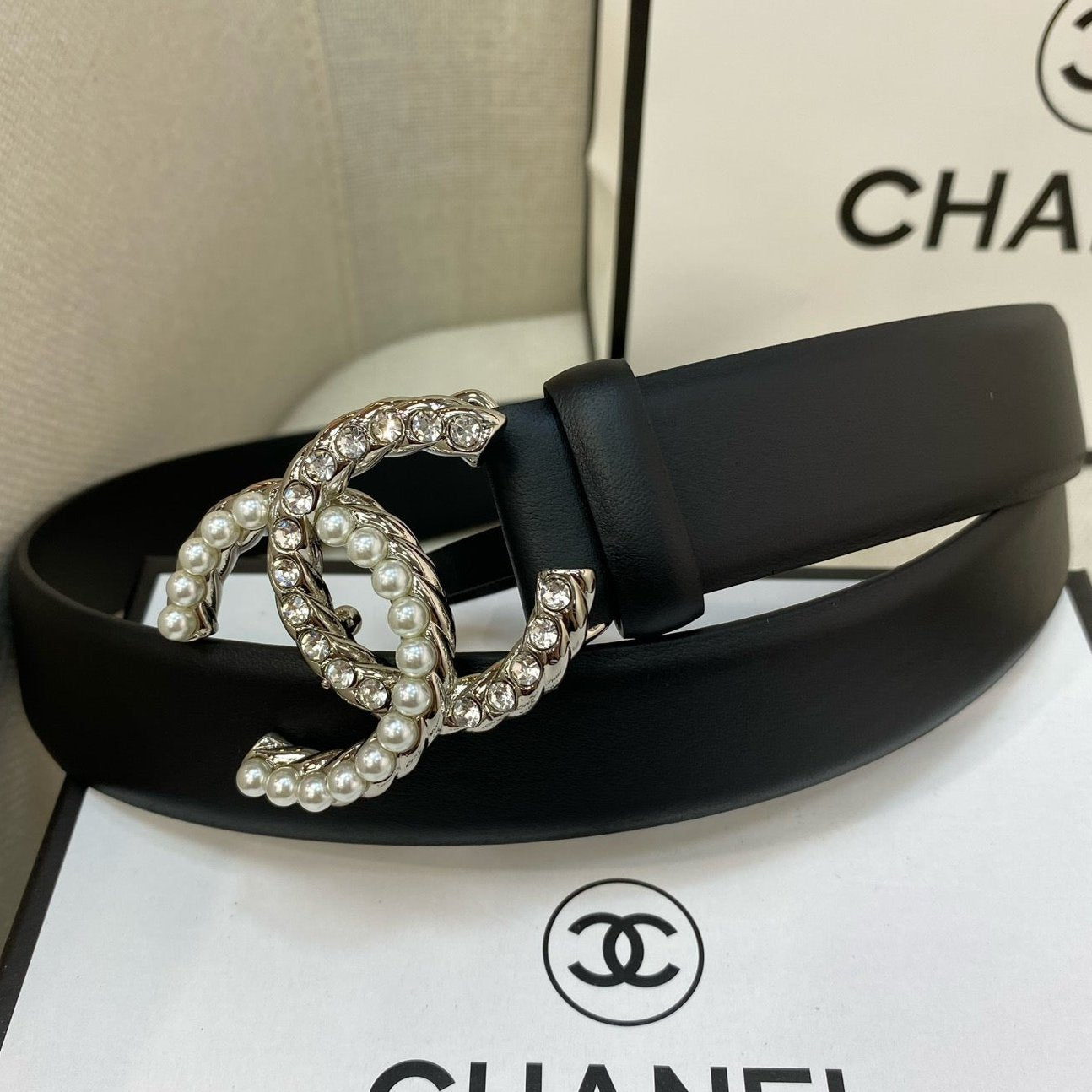 CC BELT 30 MM IN BLACK CALFSKIN WITH SILVER BUCKLE HARDWARE ATTACH PEARL