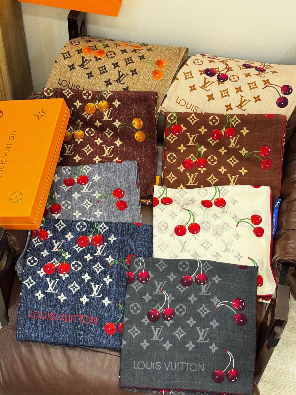 LV SCARF 140 CM IN SILK-CASHMERE BLEND 737268