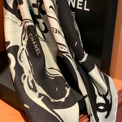 CHANEL 25S SCARF 135 CM IN CASHMERE SILK 941790