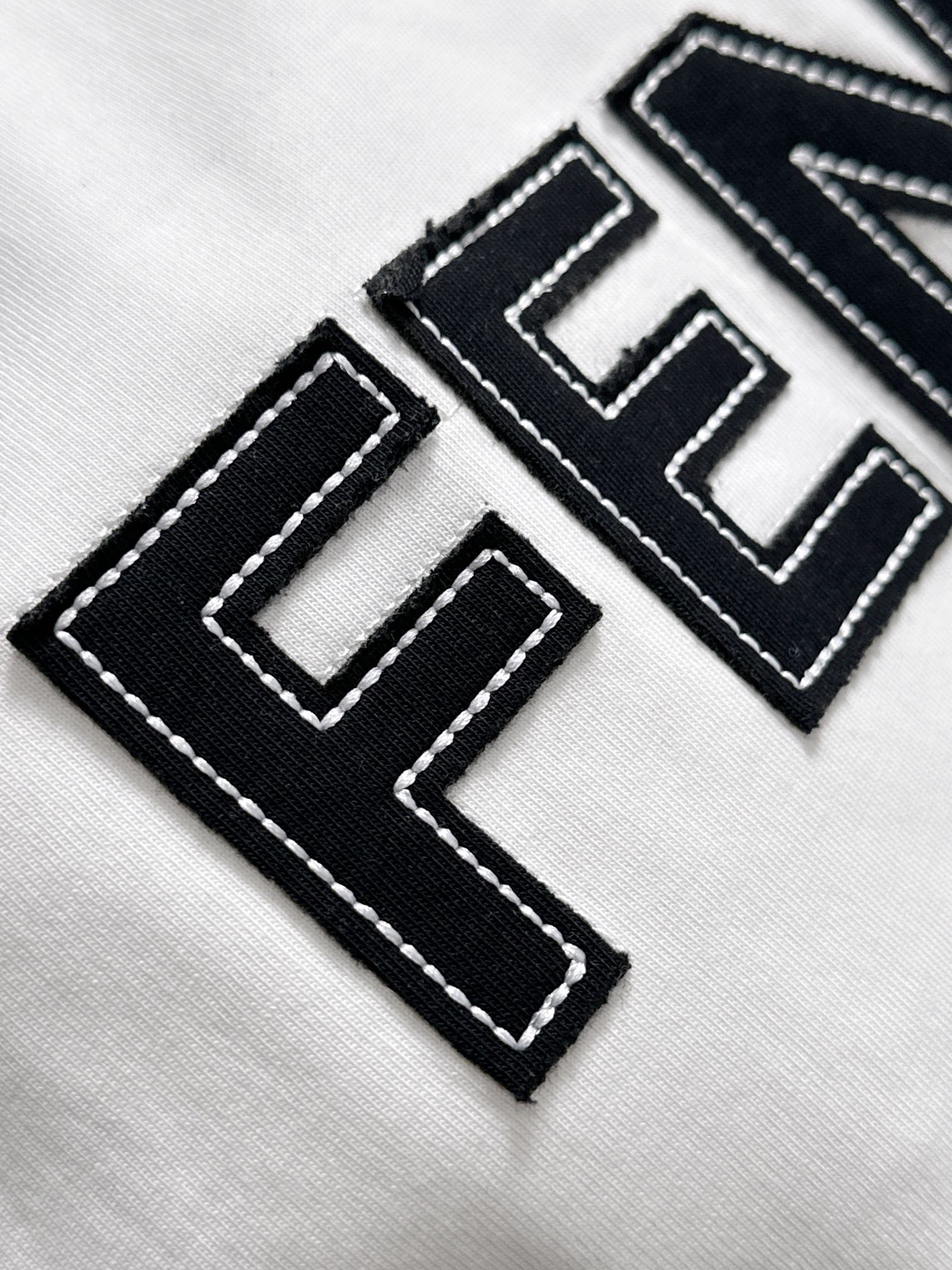 FENDI 26S SHORT SLEEVE T-SHIRT 166