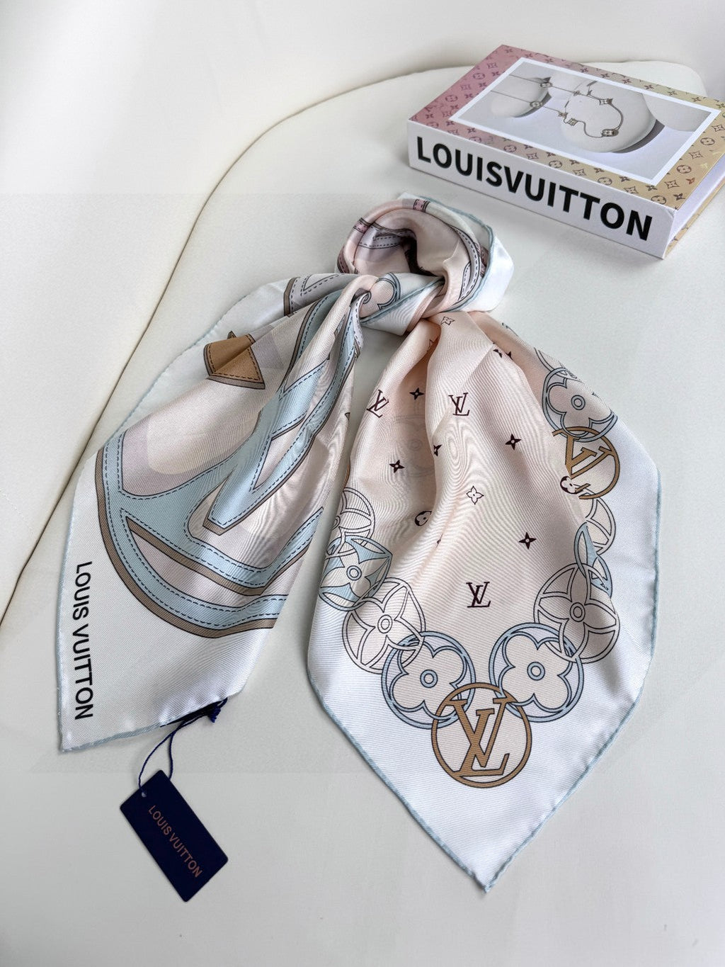LV SCARF 90 CM IN SILK 719999