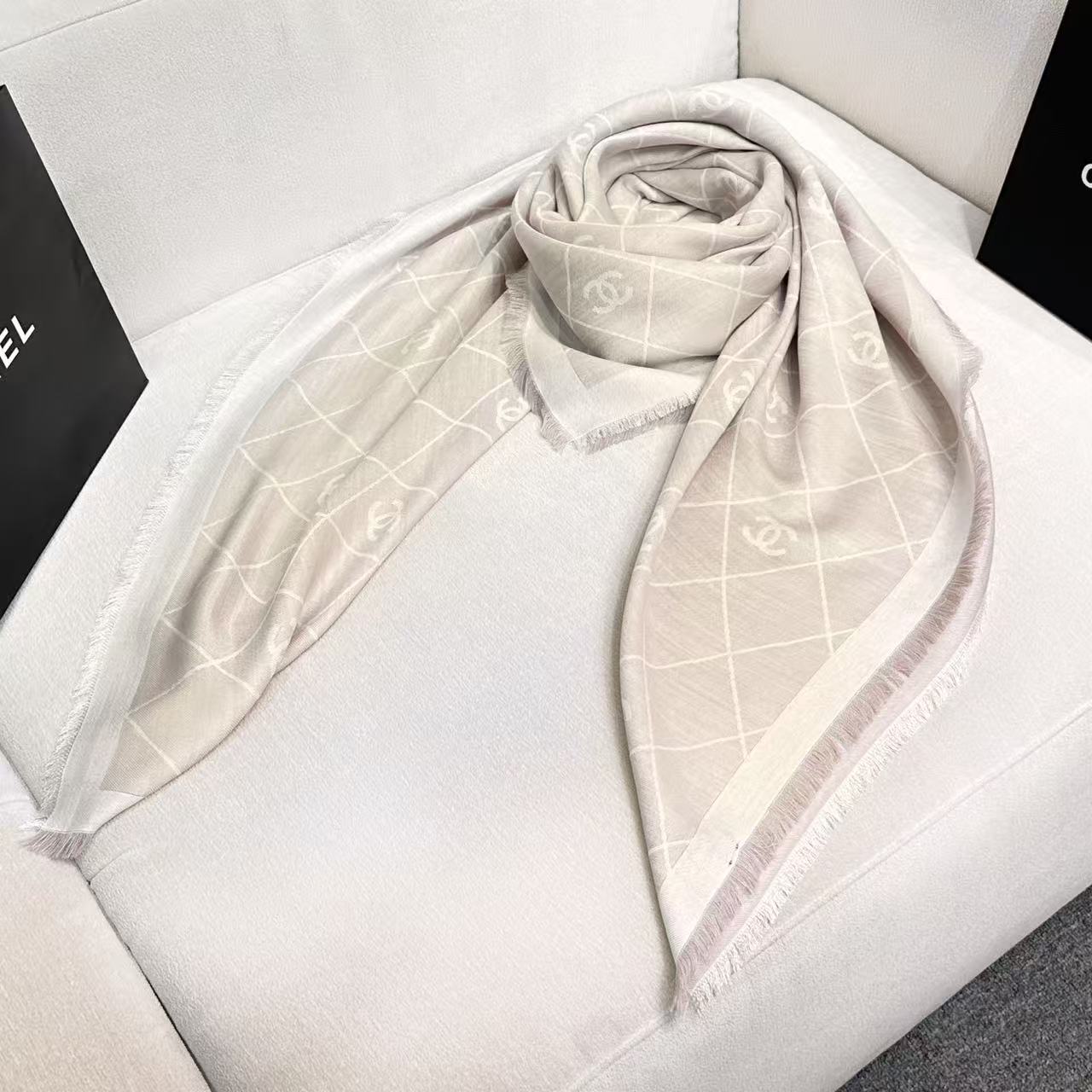 CHANEL 26S SCARF 140 IN SILK 309415