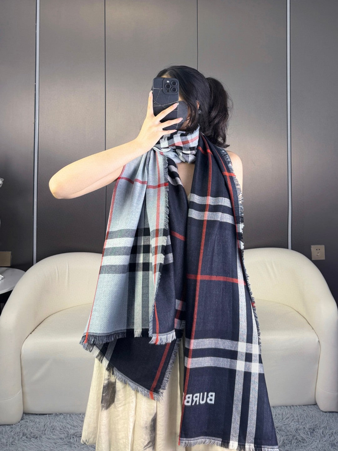 BURBERRY 26S SCARF 220CM IN CASHMERE SILK 303205