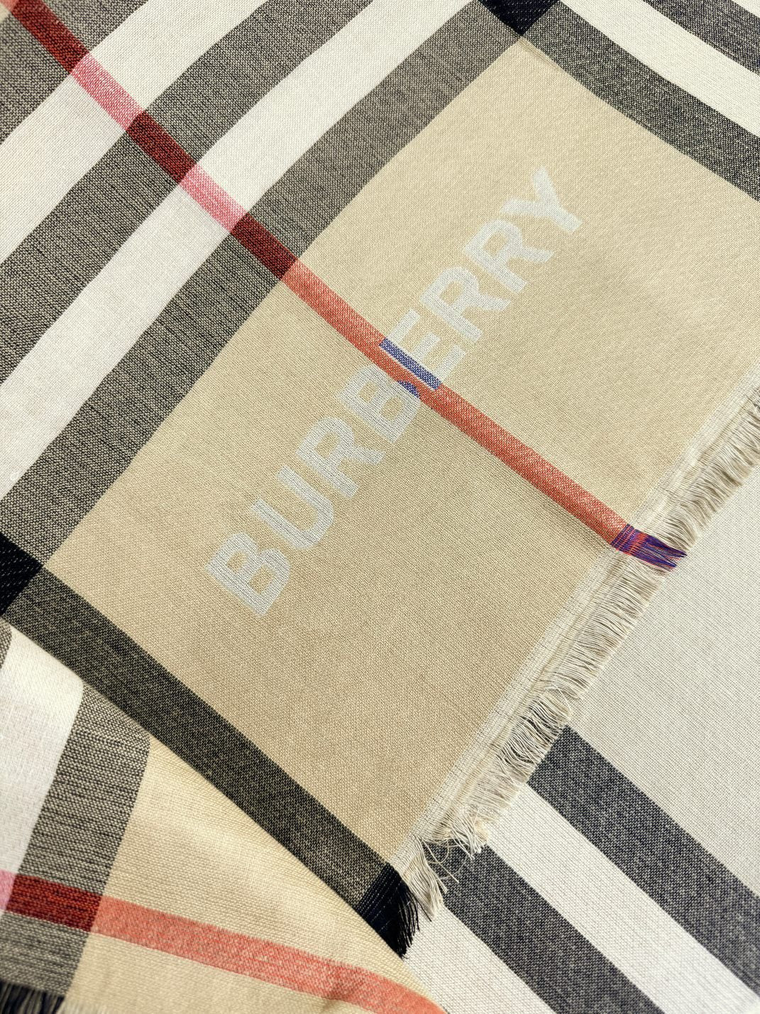 BURBERRY 26S SCARF 220CM IN CASHMERE SILK 303203