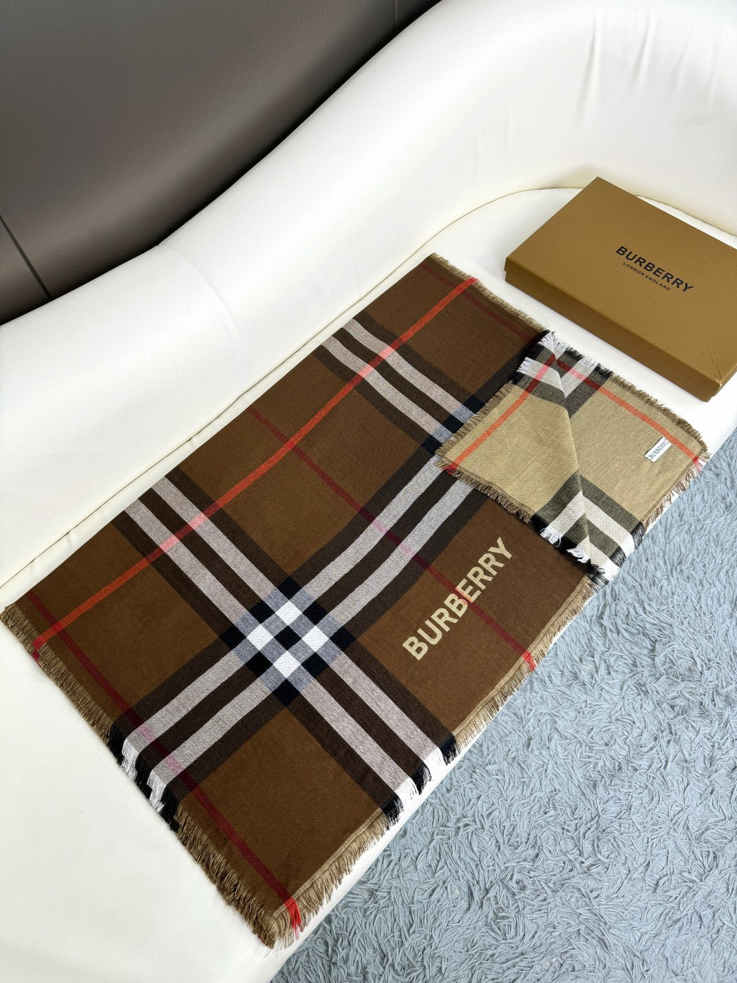 BURBERRY 26S SCARF 220CM IN CASHMERE SILK 303204