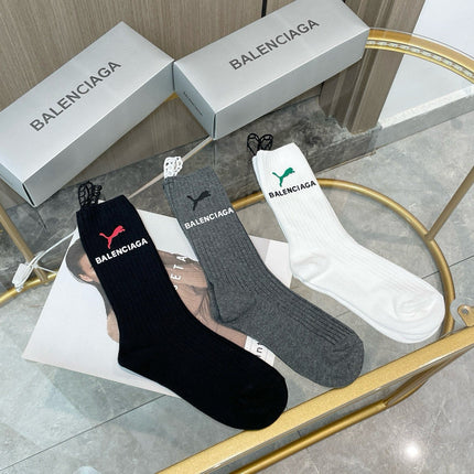 BALENCIAGA 26S CREW SOCKS 140184 (1 BOX)