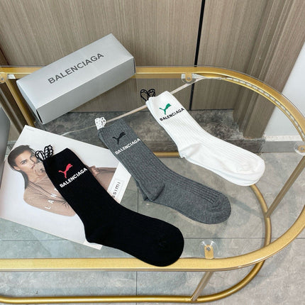 BALENCIAGA 26S CREW SOCKS 140184 (1 BOX)