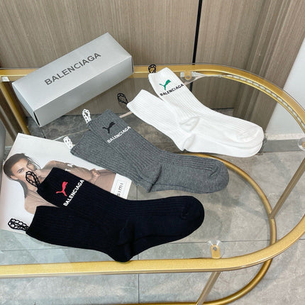 BALENCIAGA 26S CREW SOCKS 140184 (1 BOX)
