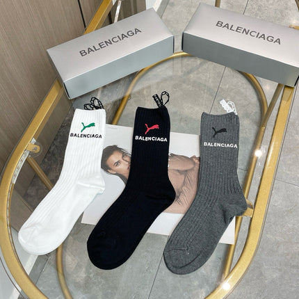 BALENCIAGA 26S CREW SOCKS 140184 (1 BOX)