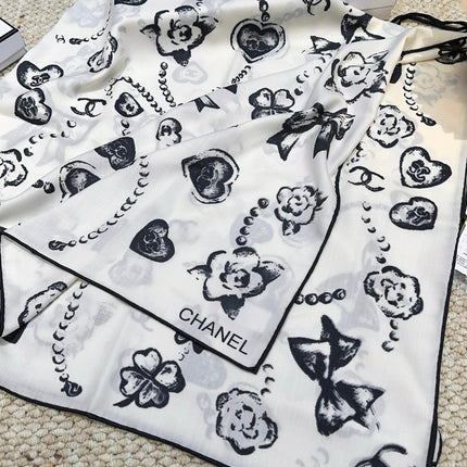 CHANEL 25S SCARF 140 CM IN CASHMERE SILK 943923