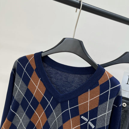 MIUMIU LONG-SLEEVE V-NECK SWEATER 275895