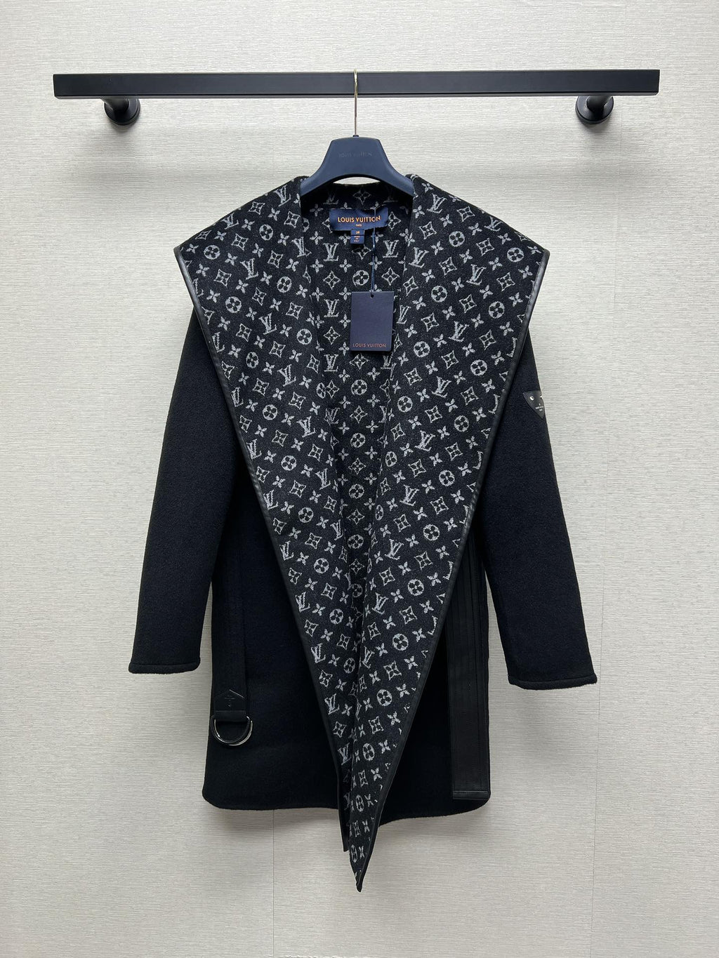 DIOR HOODED COAT IN BLACK WOOL