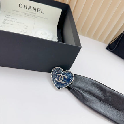 CC 50 MM ELASTIC BELT IN BLACK CALFSKIN SILVER HEART HARDWARE