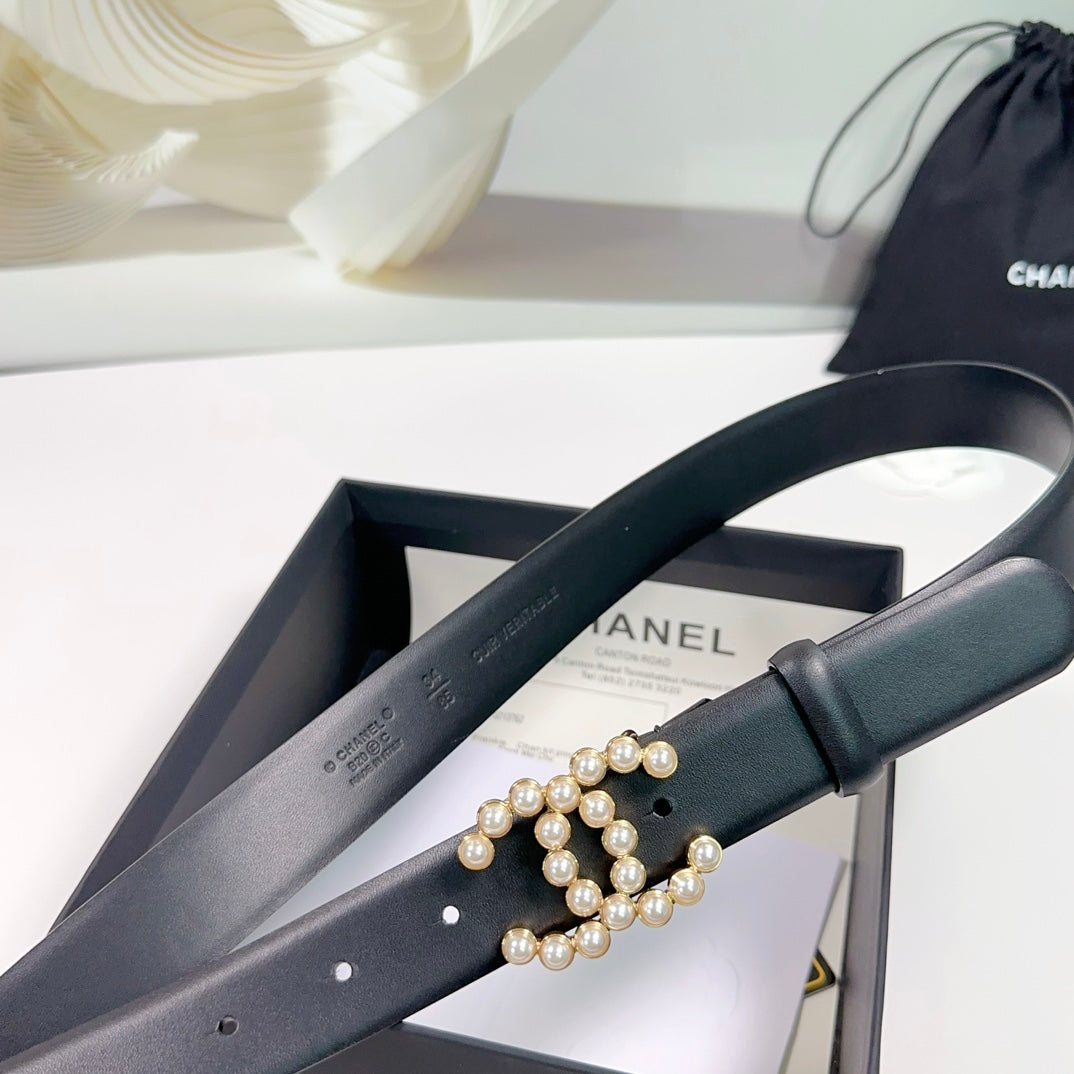 CC BELT 30 MM IN BLACK SMOOTH CALFSKIN WITH GOLD HARDWARE ATTACH PEARL