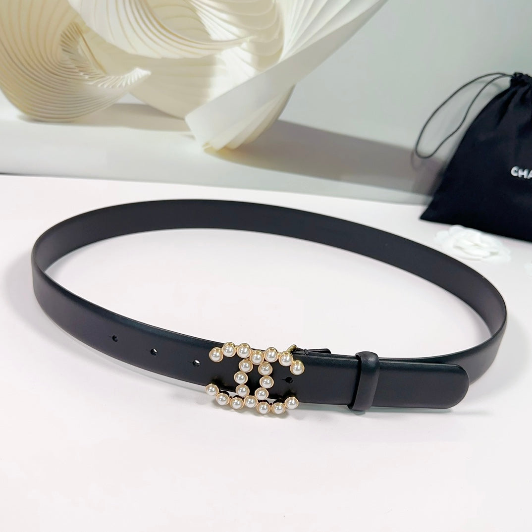 CC BELT 30 MM IN BLACK SMOOTH CALFSKIN WITH GOLD HARDWARE ATTACH PEARL