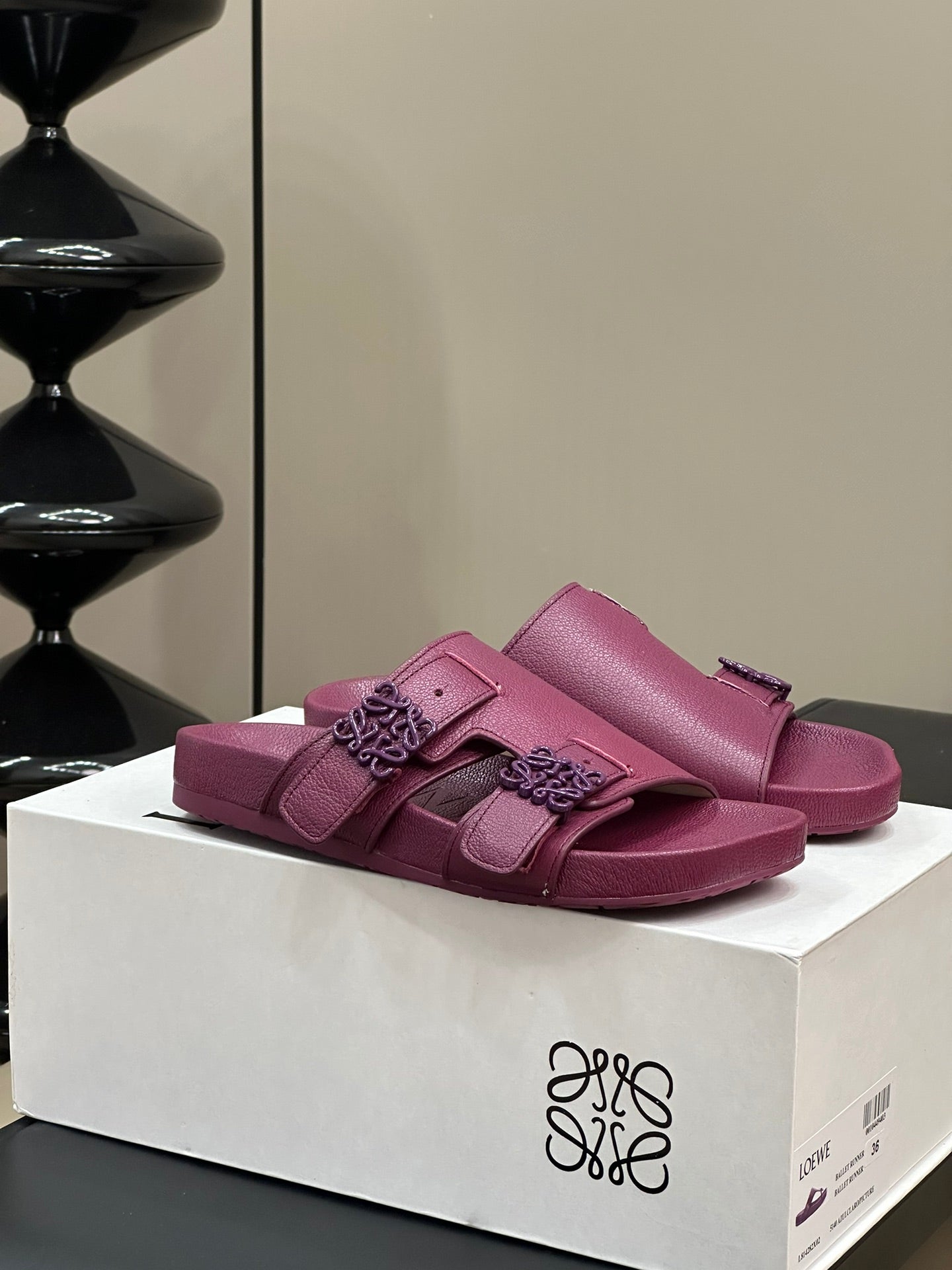 LOEWE 26S EASE SLIDE IN WINE RED CALFSKIN