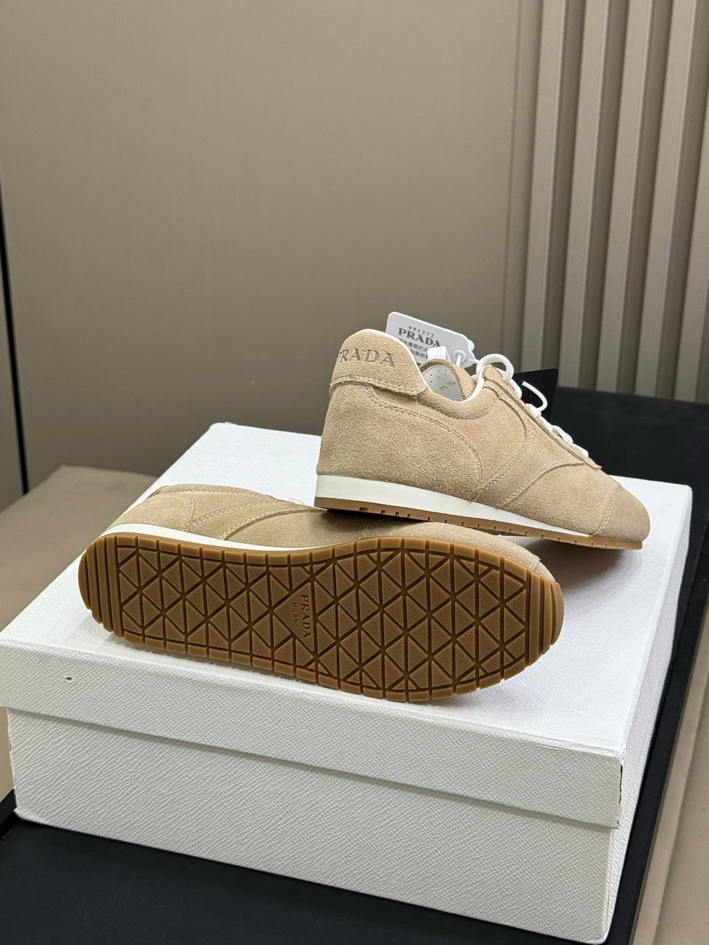 PRADA 25S SNEAKER IN BEIGE SUEDE STYLE 10