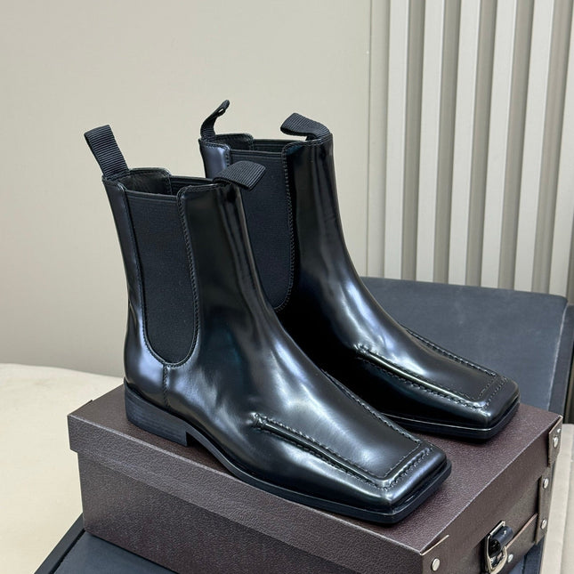 ALAIA 25S SQUARE TOE CHELSEA ANKLE BOOTS SHOES IN BLACK GLOSSY CALFSKIN