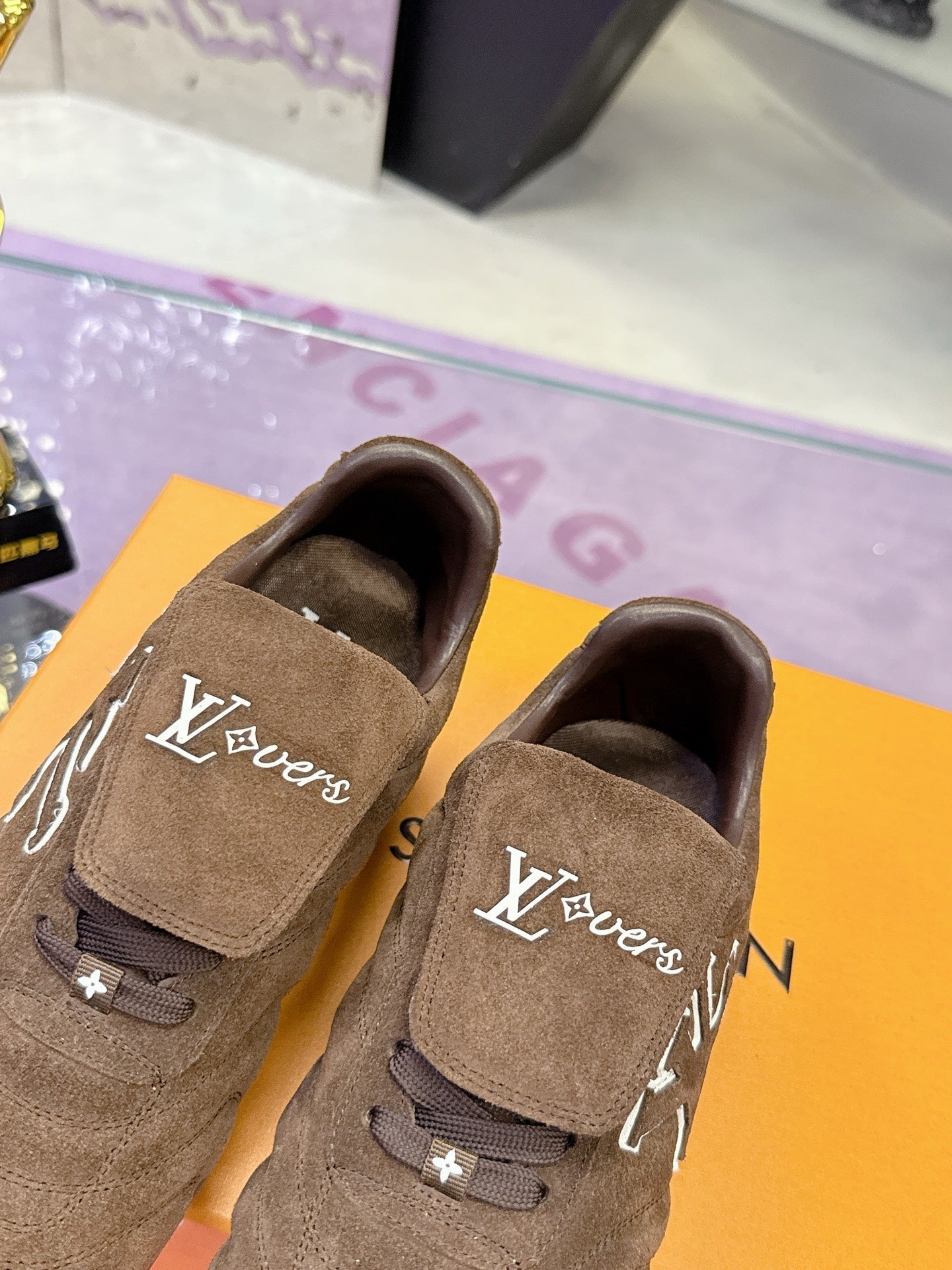 LV 26S FOOTPRINT SOCCER SNEAKERS IN DARK BROWN SUEDE