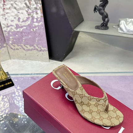 GUCCI 26S THONG KITTEN HEEL SANDALS 55MM IN BEIGE GG CANVAS