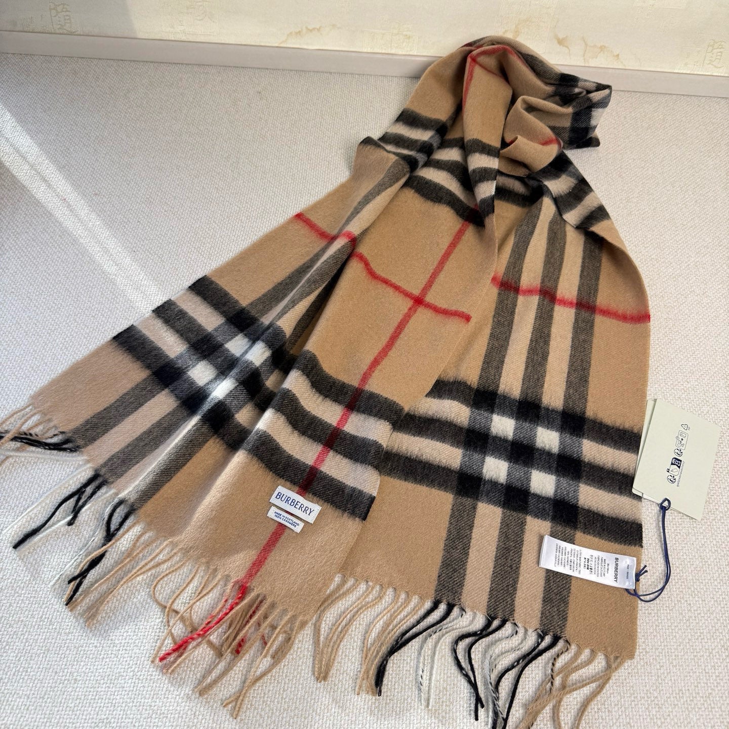 BURBERRY 26S SCARF 168CM IN CASHMERE 202516