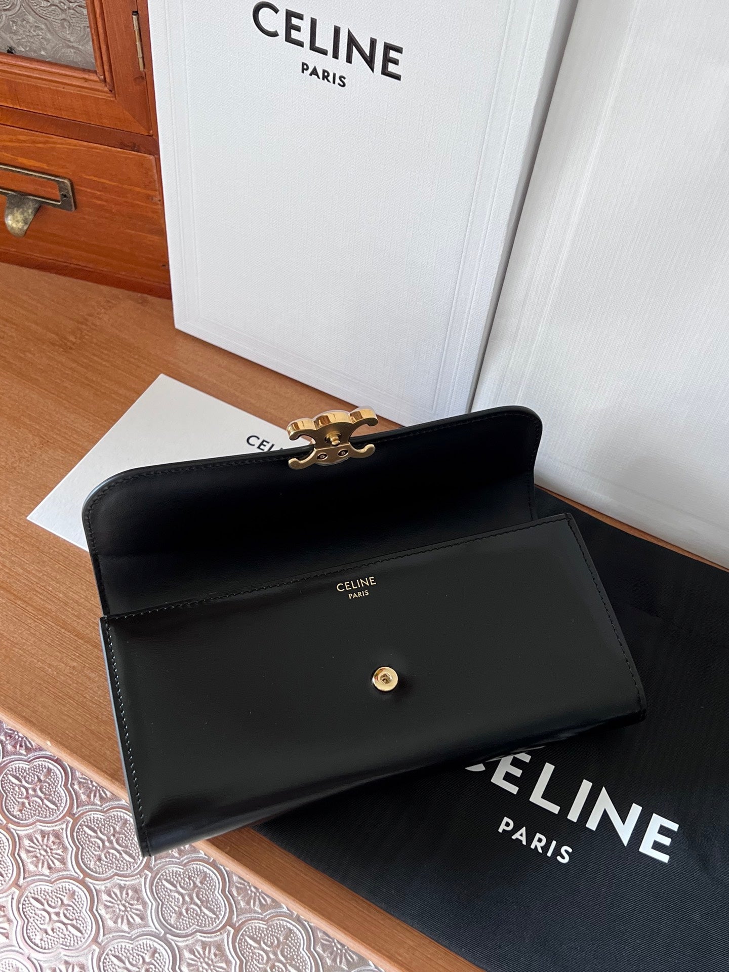 TRIOMPHE WALLET 19 IN BLACK CALFSKIN GOLD HARDWARE