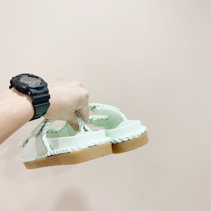 REFINED DAD SANDAL IN PISTACHIO GREEN LAMBSKIN MULE