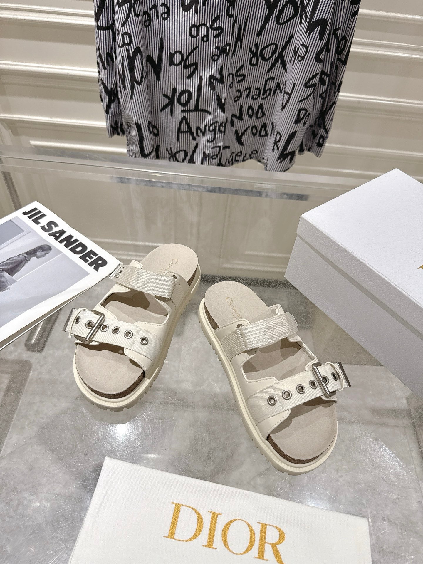 DIOR 26S SLIDES IN OFF WHITE CANVAS
